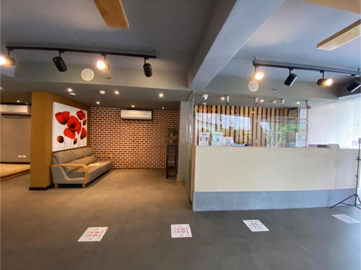 Capital O 820 Guijo Suites Makati Manila Eksteriør bilde